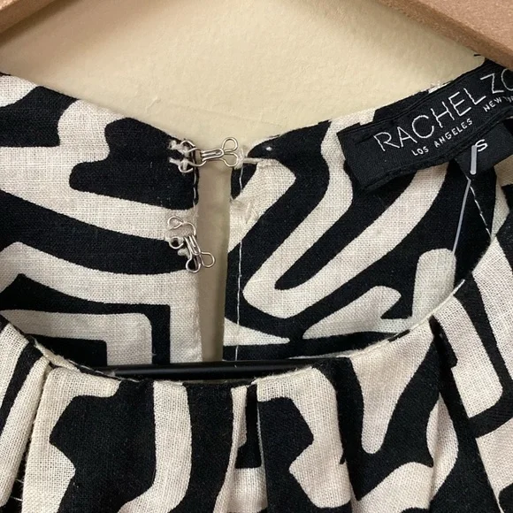 New! Rachel Zoe Linen Blend Top - Picture 3 of 7